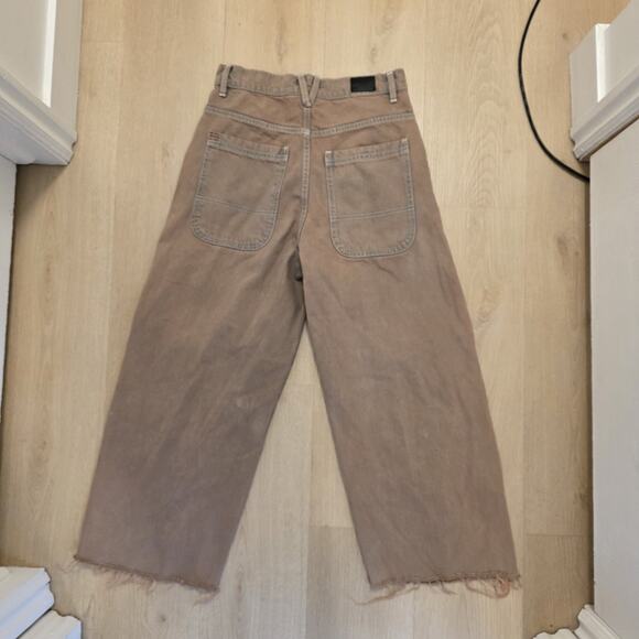 BDG Tan High Rise Extreme Baggy Cropped Raw Hem Streetwear Jeans Size 26 - Picture 9 of 9